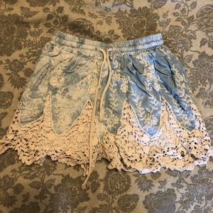 Crochet detail shorts